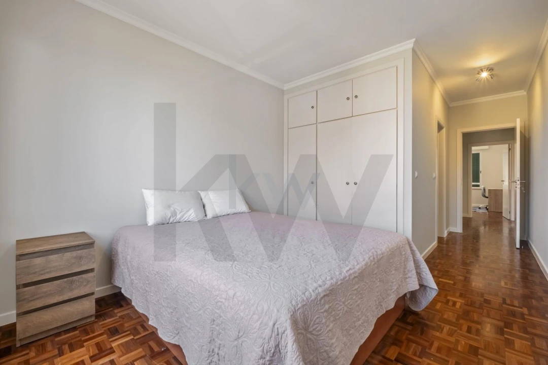 Apartamento T3 para Arrendamento em Estreito de Camara de Lobos Foto 14