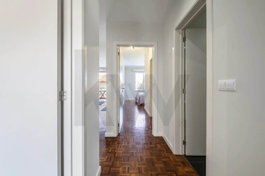 Apartamento T3 para Arrendamento em Estreito de Camara de Lobos Foto 22