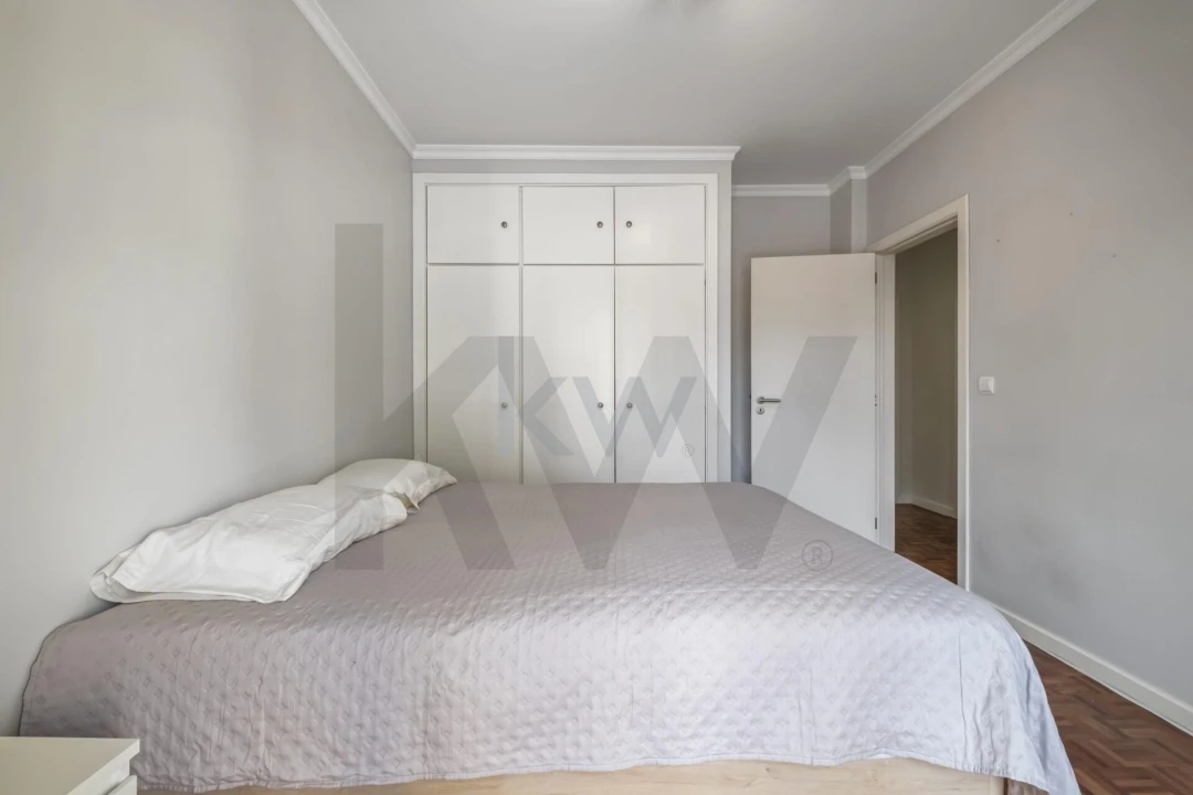 Apartamento T3 para Arrendamento em Estreito de Camara de Lobos Foto 18