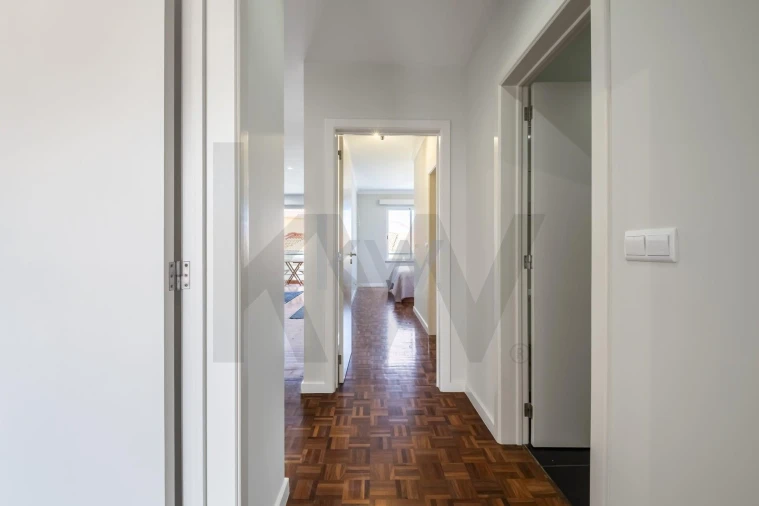 Apartamento T3 para Arrendamento em Estreito de Camara de Lobos Foto 22