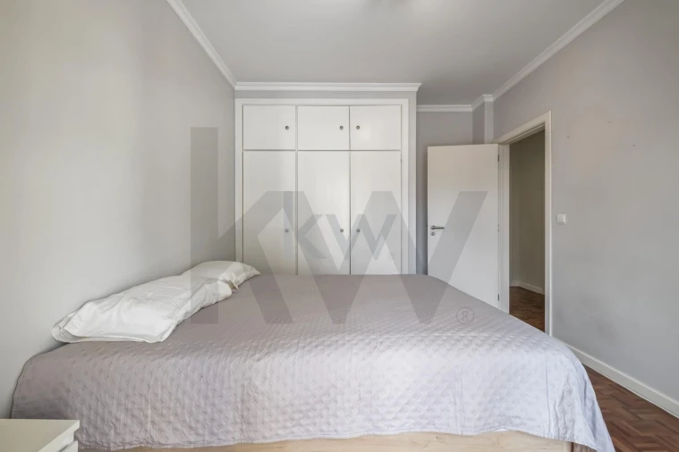 Apartamento T3 para Arrendamento em Estreito de Camara de Lobos Foto 18