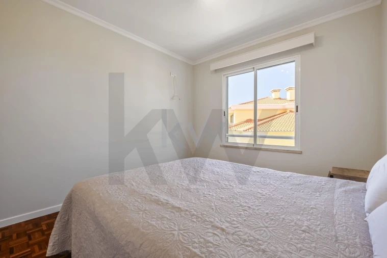 Apartamento T3 para Arrendamento em Estreito de Camara de Lobos Foto 13