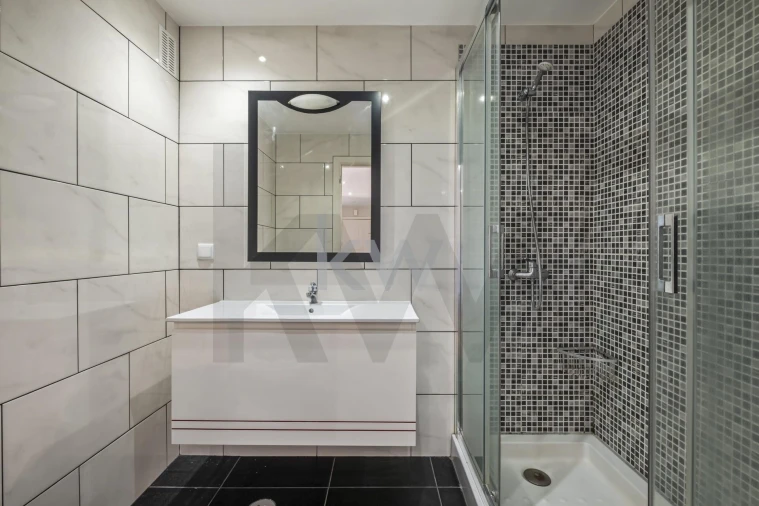 Apartamento T3 para Arrendamento em Estreito de Camara de Lobos Foto 23