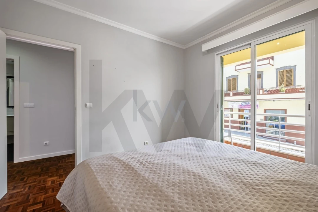 Apartamento T3 para Arrendamento em Estreito de Camara de Lobos Foto 17