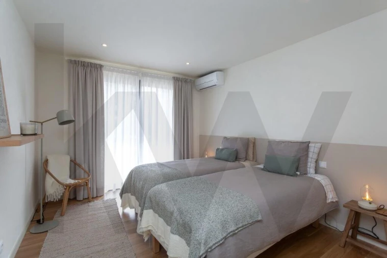 Moradia T4 para Arrendamento em Santo Estêvão Foto 38