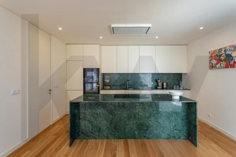 Moradia T4 para Arrendamento em Santo Estêvão Foto 14