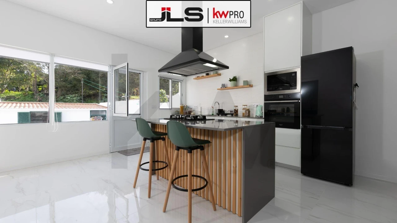 Moradia T2 para Venda em Fajã de Baixo Foto 1