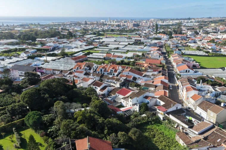 Moradia T2 para Venda em Fajã de Baixo Foto 36