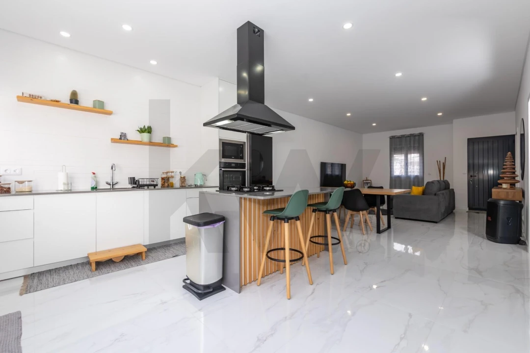 Moradia T2 para Venda em Fajã de Baixo Foto 11