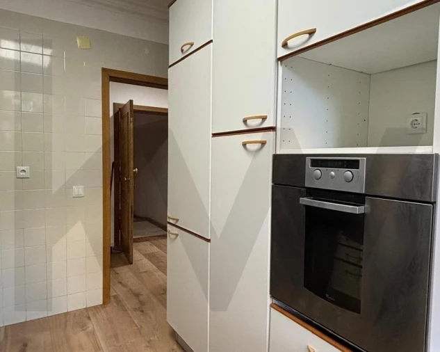 Apartamento T2 para Arrendamento em Alcantara Foto 6