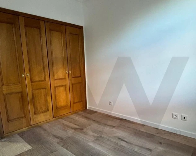 Apartamento T2 para Arrendamento em Alcantara Foto 9