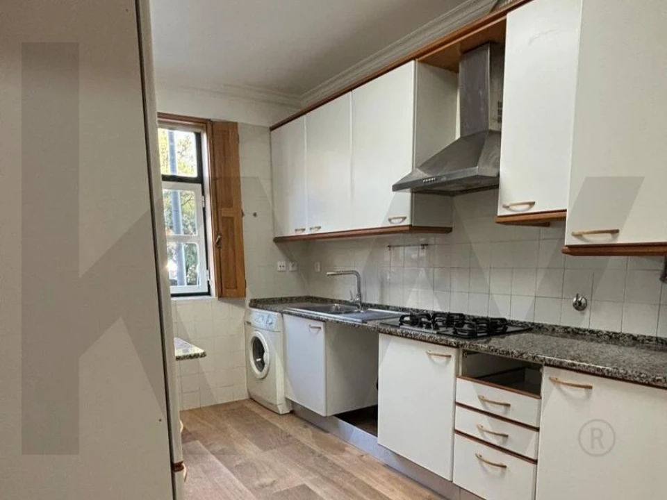 Apartamento T2 para Arrendamento em Alcantara Foto 5