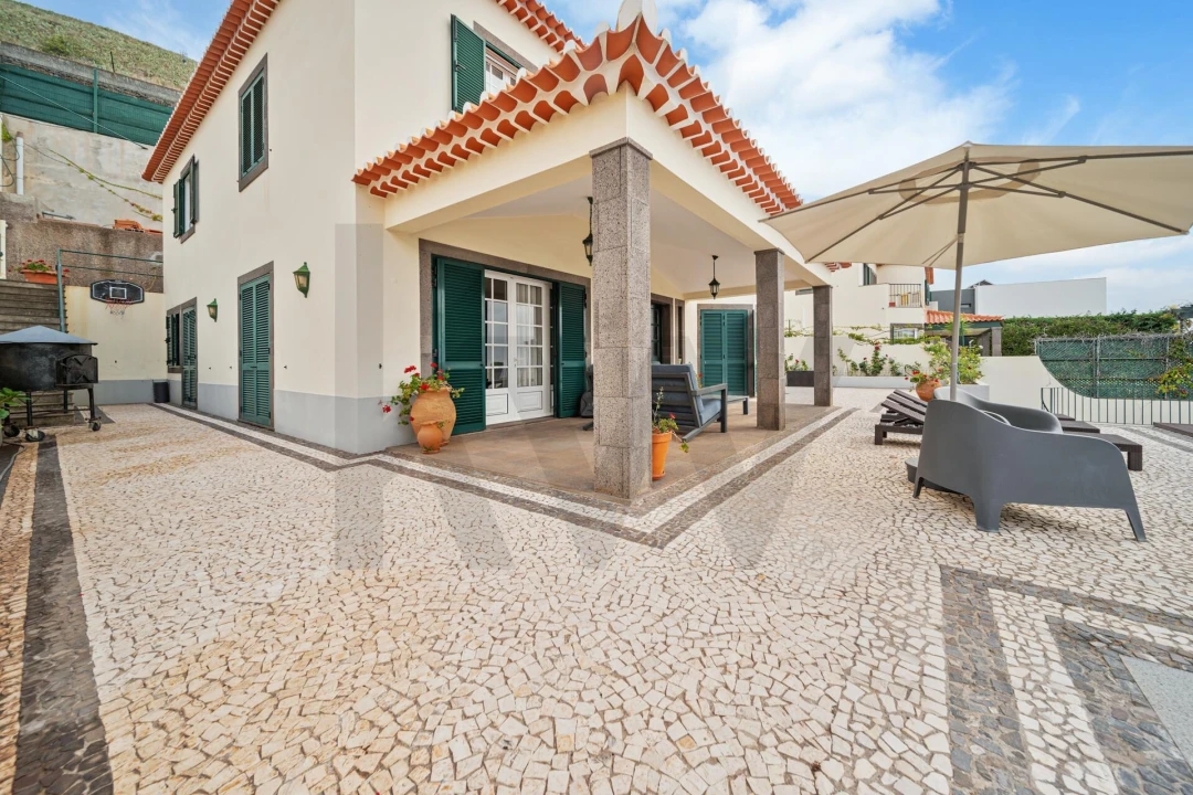 Moradia T4 para Venda em São Martinho Foto 36