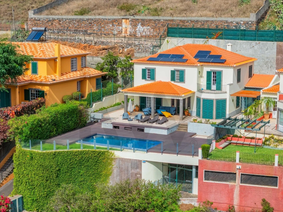 Moradia T4 para Venda em São Martinho Foto 38