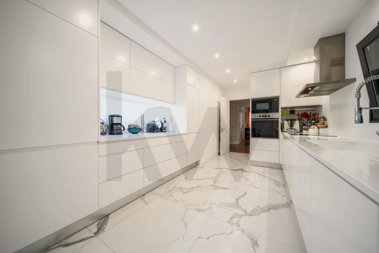 Moradia T4 para Venda em São Martinho Foto 14