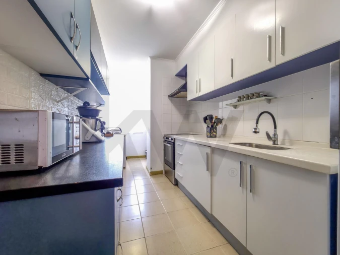 Apartamento T3 para Venda em Arrifes Foto 2