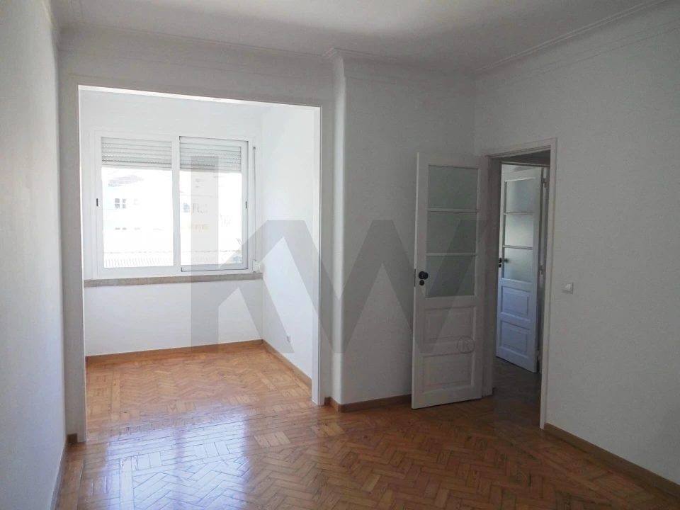 Apartamento T2 para Arrendamento em Areeiro Foto 1