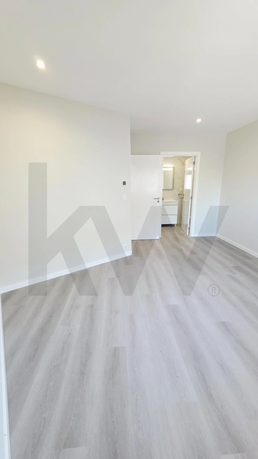 Apartamento T2 para Arrendamento em Paranhos Foto 17