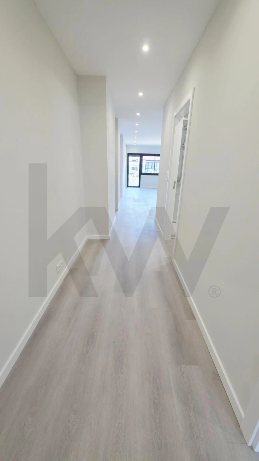 Apartamento T2 para Arrendamento em Paranhos Foto 15