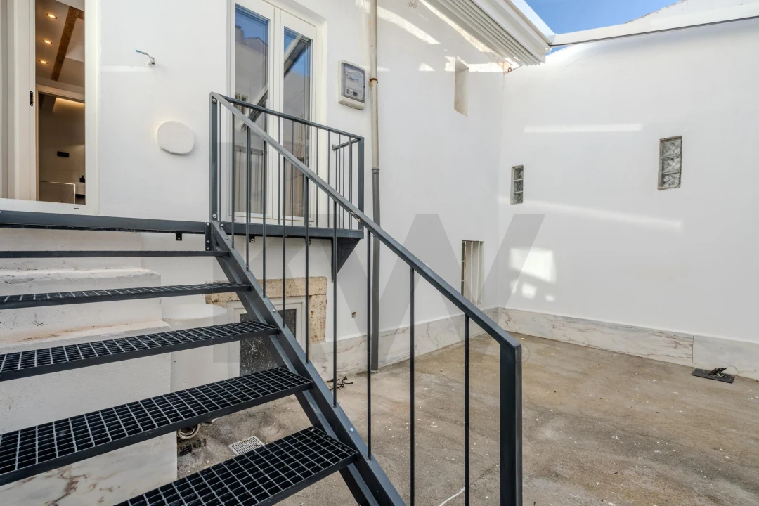 Apartamento T1 para Arrendamento em Santa Maria Maior Foto 21