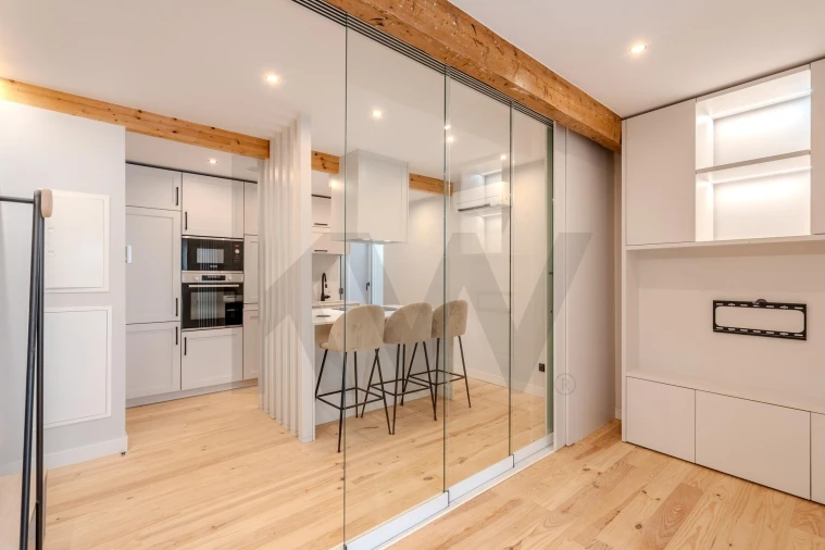 Apartamento T1 para Arrendamento em Santa Maria Maior Foto 7