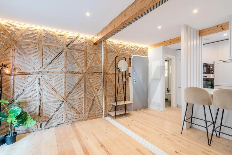 Apartamento T1 para Arrendamento em Santa Maria Maior Foto 5