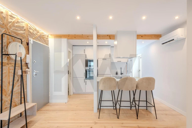 Apartamento T1 para Arrendamento em Santa Maria Maior Foto 8