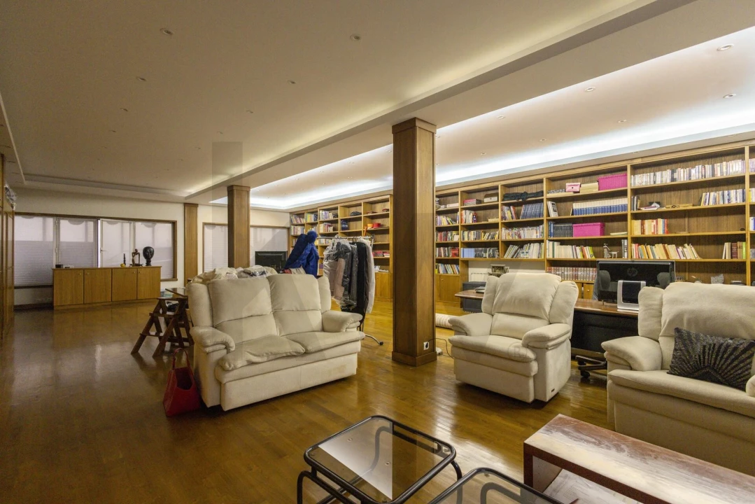 Moradia T4 para Venda em Santa Maria Maior Foto 38