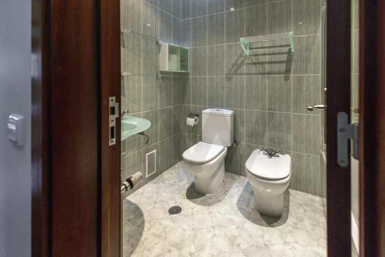 Moradia T4 para Venda em Santa Maria Maior Foto 15