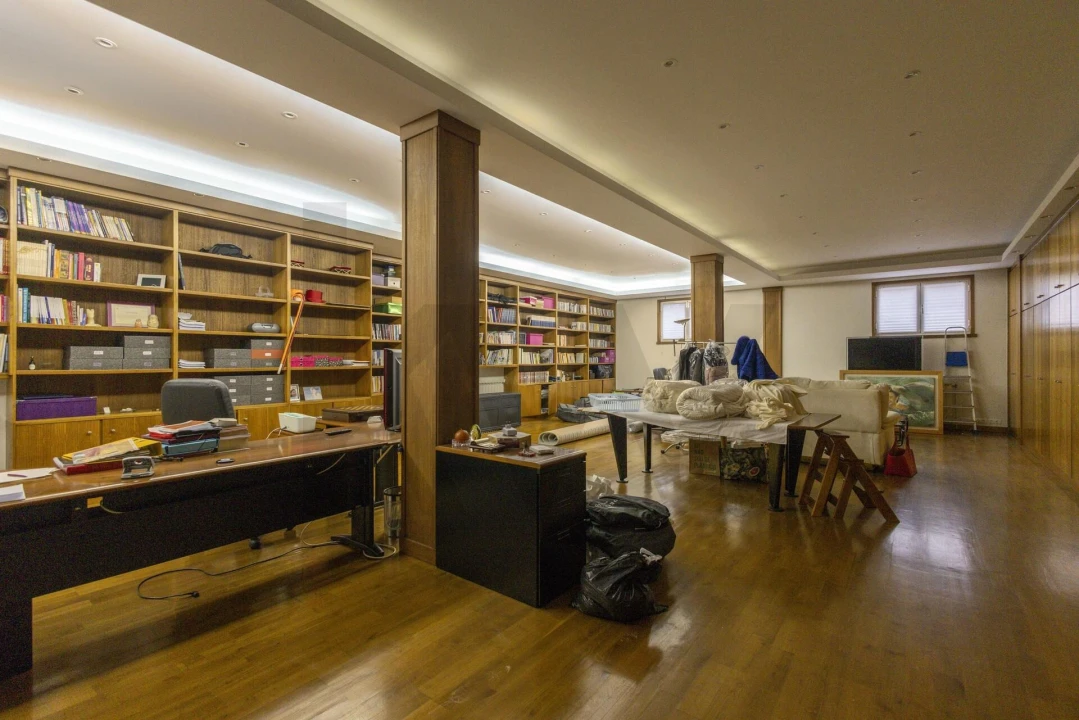 Moradia T4 para Venda em Santa Maria Maior Foto 37