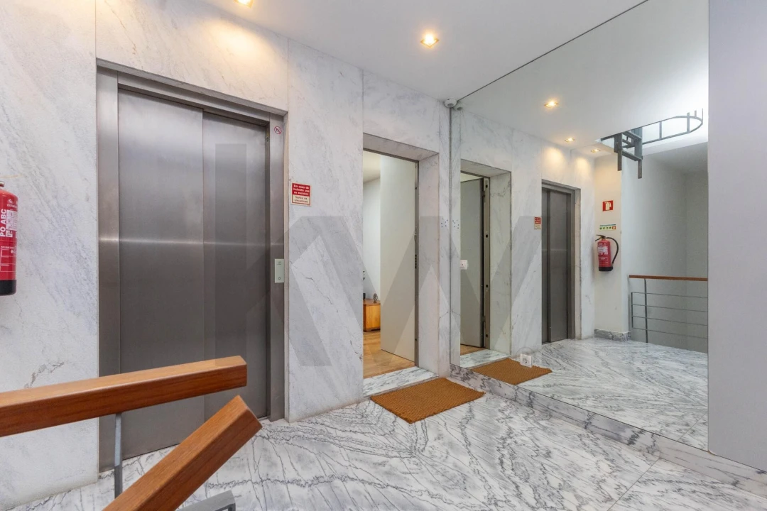 Apartamento T3 para Venda em São Felix da Marinha Foto 4