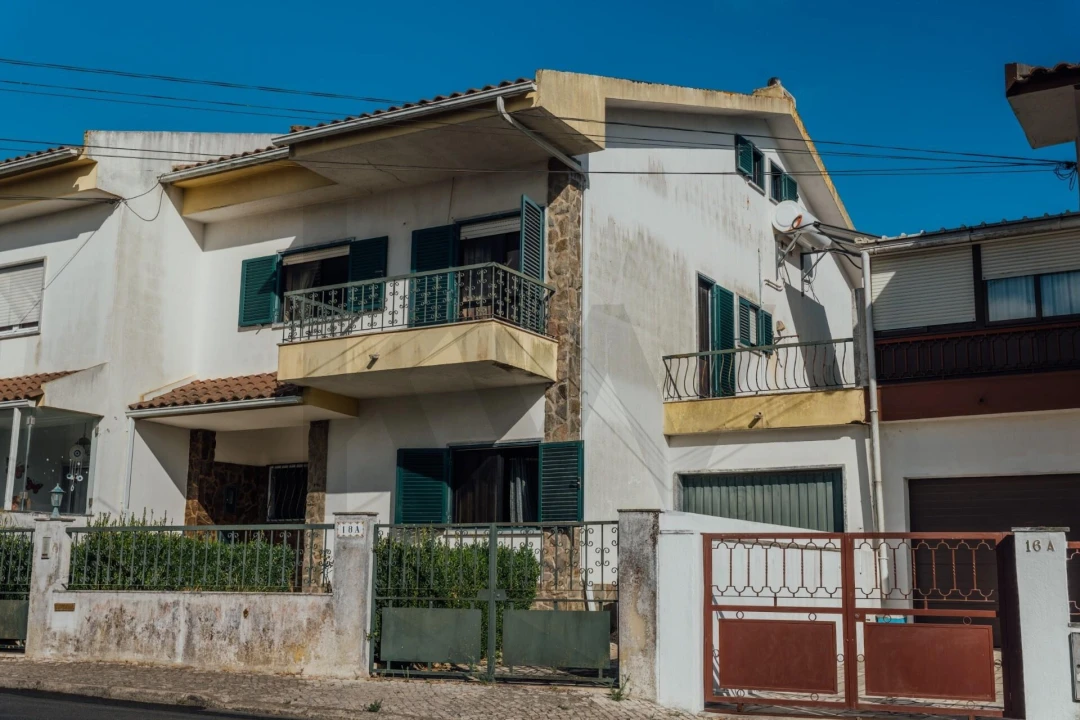 Moradia T4 para Venda em Algueirão-Mem Martins Foto 32