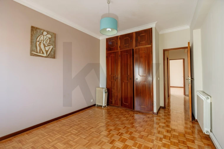 Moradia T4 para Venda em Algueirão-Mem Martins Foto 11