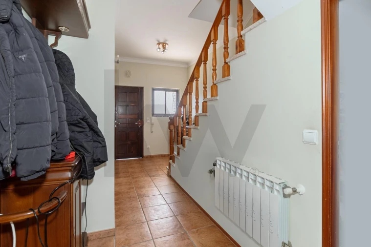 Moradia T4 para Venda em Algueirão-Mem Martins Foto 9