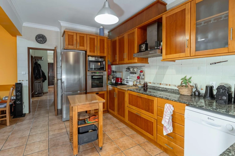 Moradia T4 para Venda em Algueirão-Mem Martins Foto 3