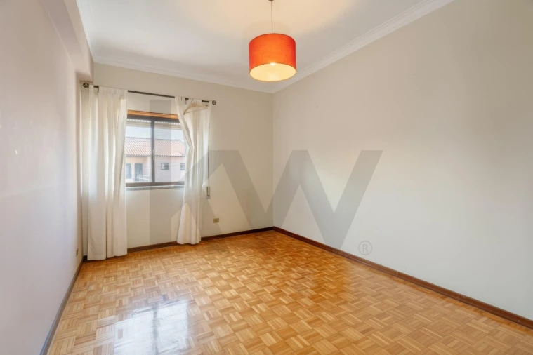 Moradia T4 para Venda em Algueirão-Mem Martins Foto 12