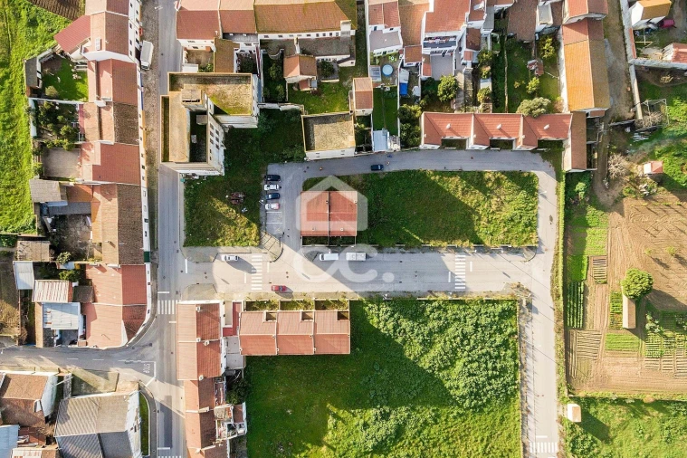 Moradia T2 para Venda em Viana do Alentejo Foto 10