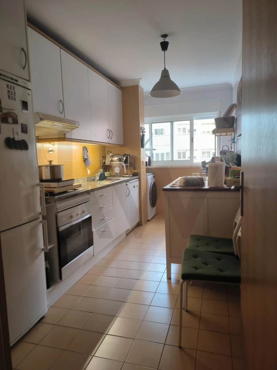 Apartamento T1 para Arrendamento em Penha de França Foto 4