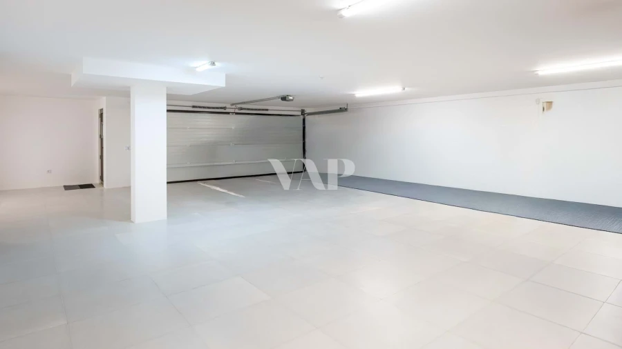 Moradia T6 para Venda em Quarteira Foto 37