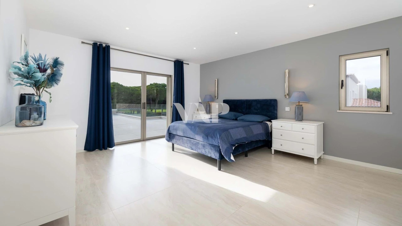 Moradia T6 para Venda em Quarteira Foto 23