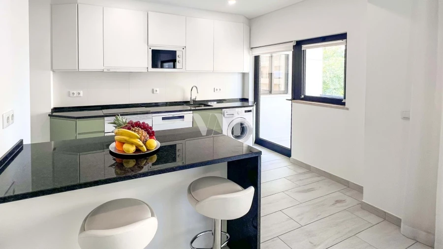 Apartamento T2 para Arrendamento em Quarteira Foto 3