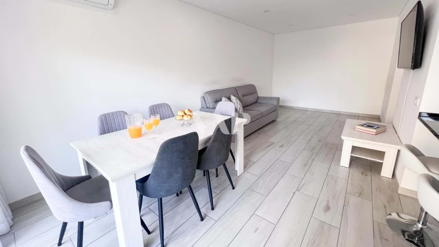 Apartamento T2 para Arrendamento em Quarteira Foto 9