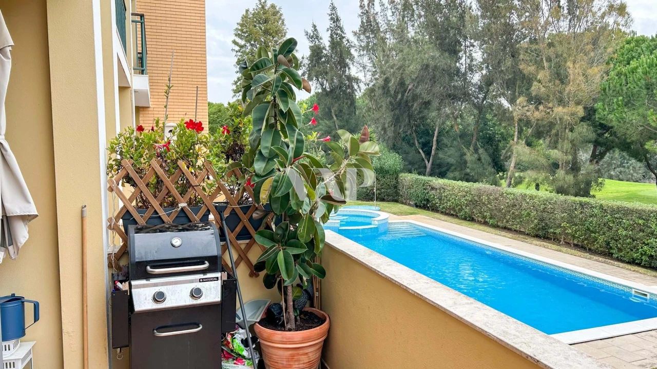 Apartamento T2 para Arrendamento em Quarteira Foto 2