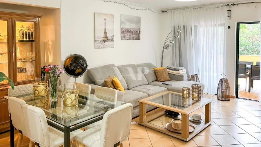 Apartamento T2 para Arrendamento em Quarteira Foto 1