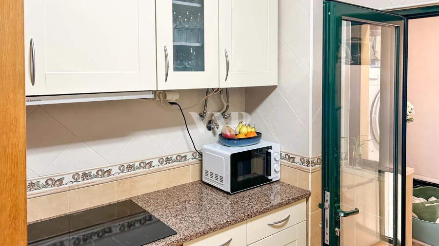 Apartamento T2 para Arrendamento em Quarteira Foto 13