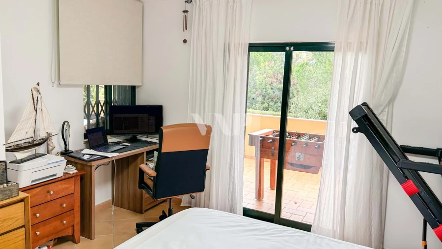 Apartamento T2 para Arrendamento em Quarteira Foto 16