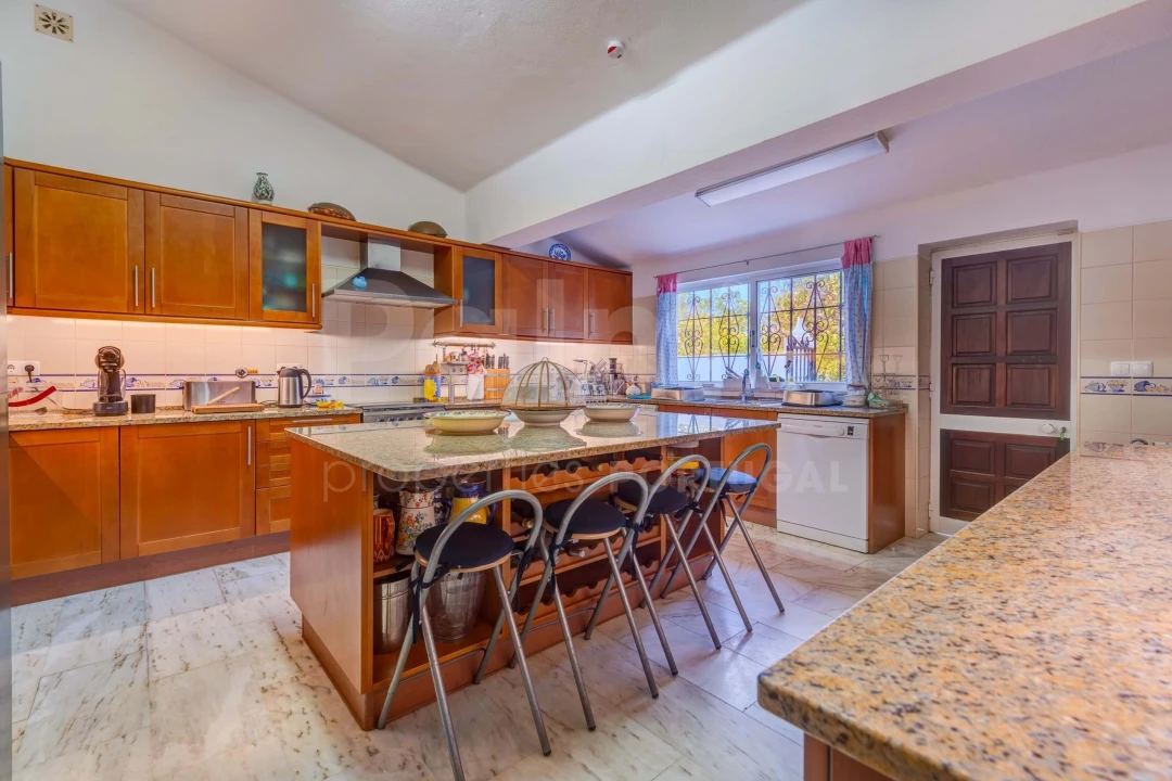 Moradia T8 para Venda em Ferragudo Foto 40