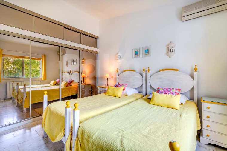 Moradia T8 para Venda em Ferragudo Foto 12