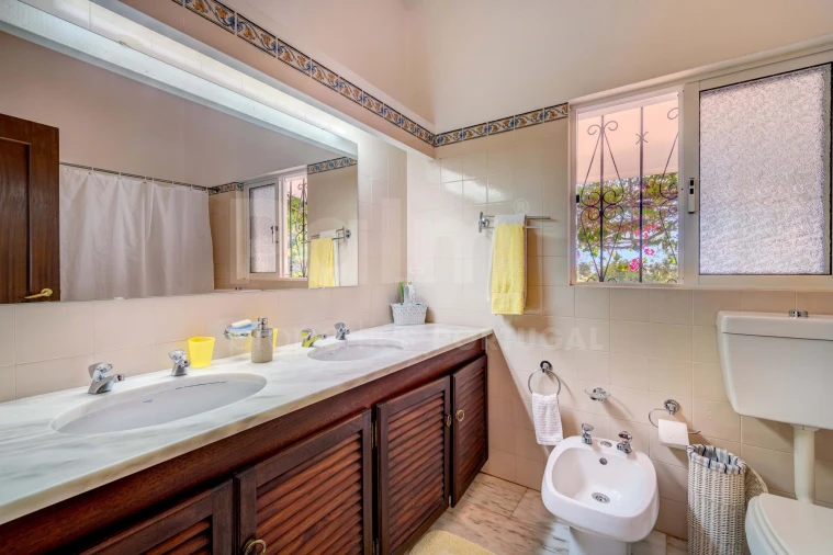 Moradia T8 para Venda em Ferragudo Foto 31