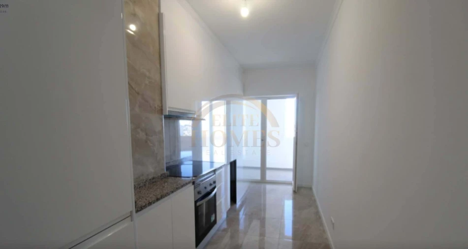 Apartamento T3 para Venda em Portimão Foto 2